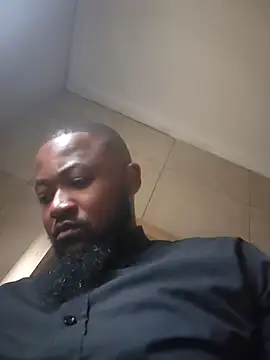 Snapshot of douksm chatting on February 19, 6:33 am douksm online show from February 19, 6:33 am