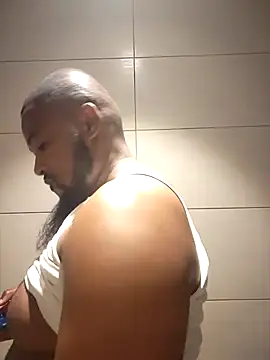 Snapshot of douksm chatting on February 25, 6:23 pm douksm online show from February 25, 6:23 pm