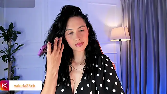 Snapshot of valeriia25_ chatting on January 14, 11:37 pm valeriia25 online show from January 14, 11:37 pm