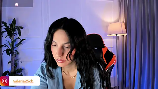 Snapshot of valeriia25_ chatting on January 17, 10:45 pm valeriia25 online show from January 17, 10:45 pm