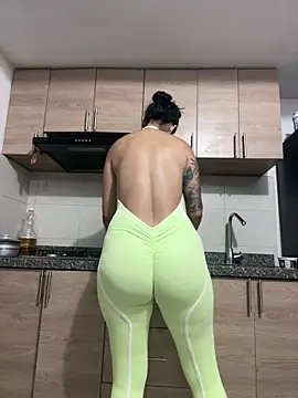 valeriia25  online show from November 26, 12:43 am