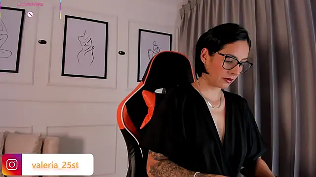 valeriia25  online show from November 28, 10:21 pm