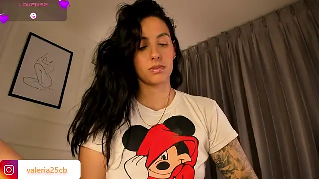 Snapshot of valeriia25_ chatting on February 28, 1:58 am valeriia25 online show from February 28, 1:58 am