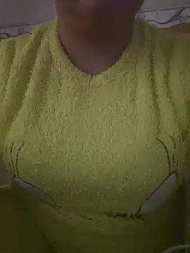 Snapshot of iloss2 chatting on March 1, 9:09 am iloss2 online show from March 1, 9:09 am