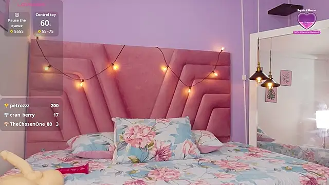 kinkylittlegirll online show from February 12, 2:44 am