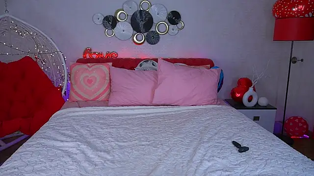 KimberlyWorld online show from February 22, 1:57 pm