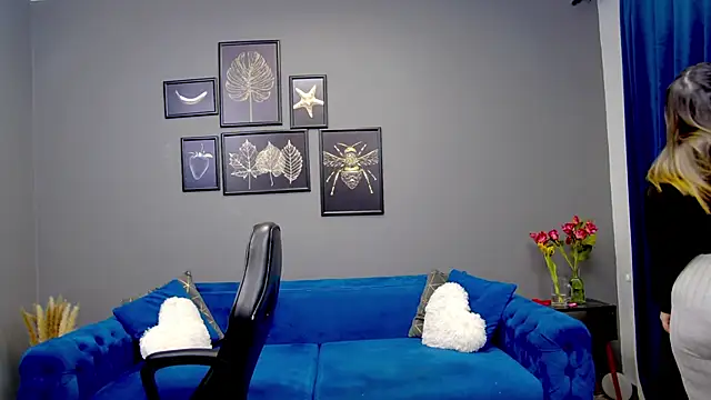 Katewalker  online show from March 18, 6:17 pm