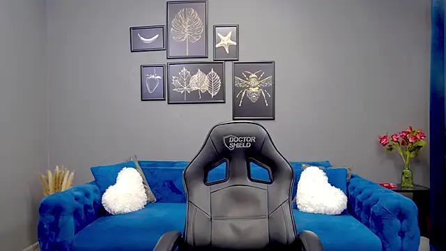 Katewalker  online show from March 7, 6:11 pm