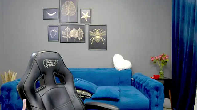 Katewalker  online show from March 6, 12:21 am