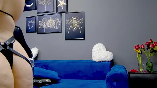 Katewalker  online show from March 19, 12:26 am