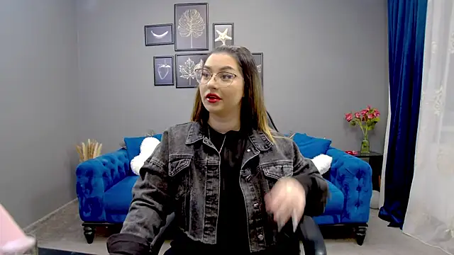 Katewalker  online show from March 3, 6:03 pm