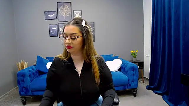 Katewalker  online show from February 7, 6:13 pm