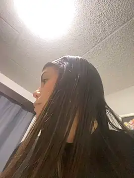 Snapshot of martina_contreras chatting on February 15, 4:02 am martina contreras online show from February 15, 4:02 am