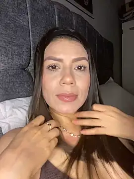 Snapshot of martina_contreras chatting on May 9, 4:05 am martina contreras online show from May 9, 4:05 am