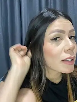 Snapshot of martina_contreras chatting on January 30, 6:03 am martina contreras online show from January 30, 6:03 am