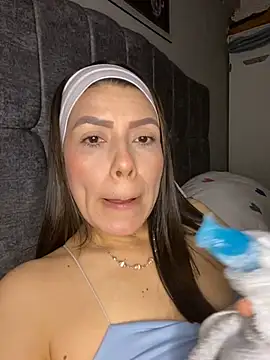 martina contreras online show from April 9, 4:03 am