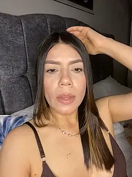 Snapshot of martina_contreras chatting on April 30, 1:12 am martina contreras online show from April 30, 1:12 am