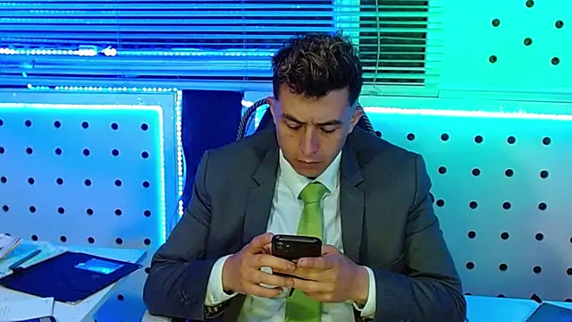 Darko0717 online show from December 2, 11:56 am