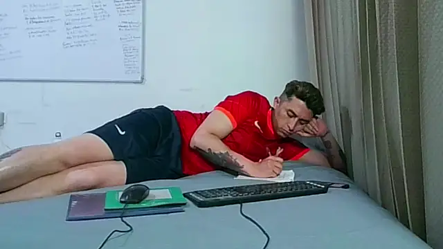 Darko0717 online show from November 9, 2:26 am