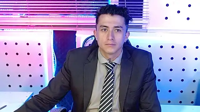 Darko0717 online show from November 18, 12:30 pm