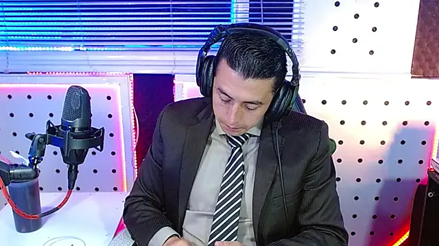 Darko0717 online show from January 15, 2:09 pm