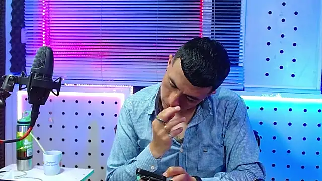 Darko0717 online show from March 12, 4:55 pm