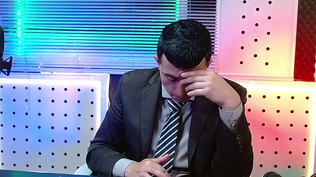 Darko0717 online show from March 7, 1:05 pm