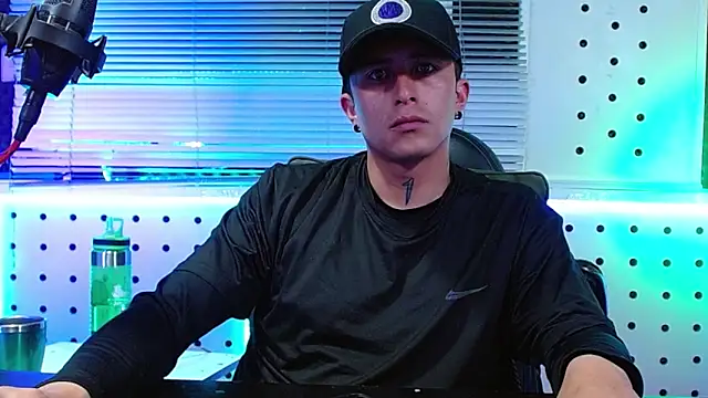 Darko0717 online show from April 1, 3:41 am