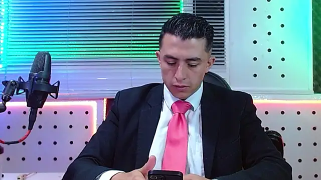 Darko0717 online show from May 5, 11:24 am