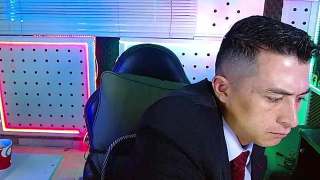 Darko0717 online show from February 9, 11:41 am