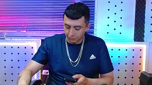 Darko0717 online show from March 4, 12:40 am