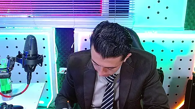 Darko0717 online show from January 13, 1:59 pm