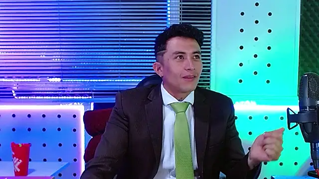 Snapshot of Darko0717 chatting on June 11, 11:18 am Darko0717 online show from June 11, 11:18 am