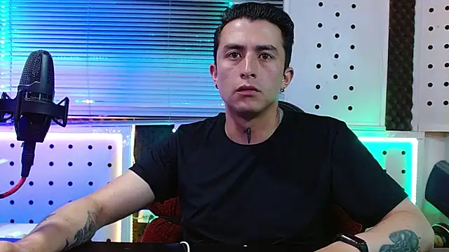 Darko0717 online show from April 9, 1:18 am