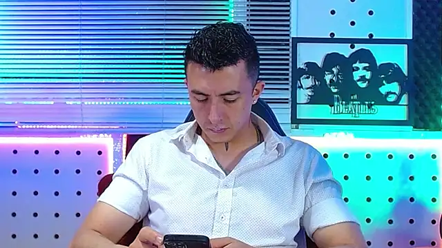 Snapshot of Darko0717 chatting on July 1, 1:55 pm Darko0717 online show from July 1, 1:55 pm