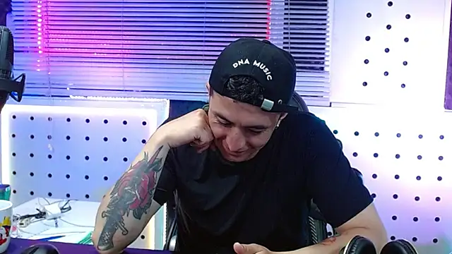 Darko0717 online show from March 10, 12:25 am