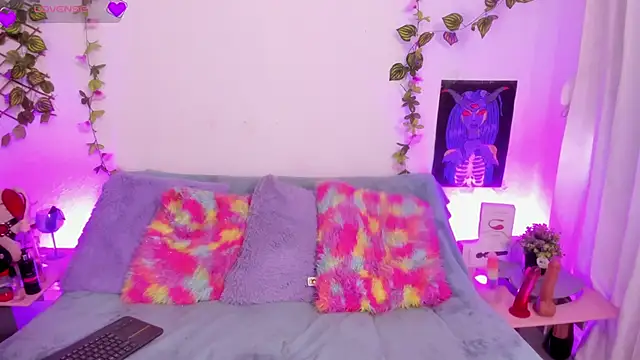 Cata green online show from September 25, 8:15 pm