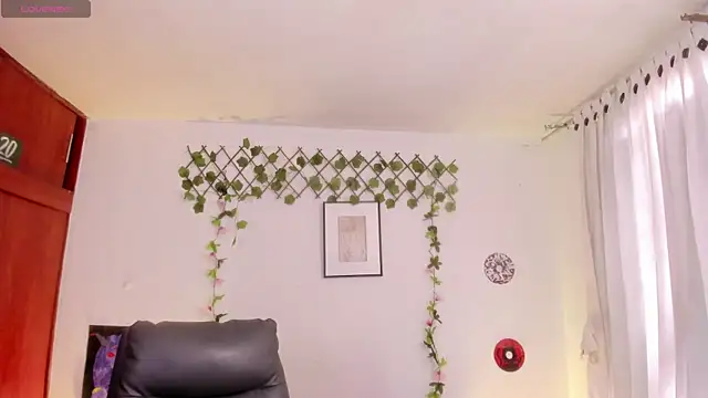 Cata green online show from November 12, 8:12 pm