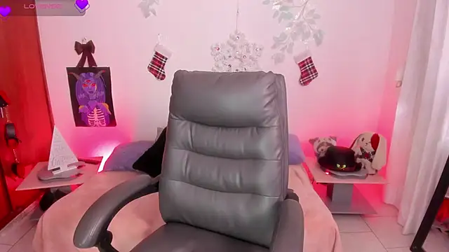 Cata green online show from December 5, 7:45 pm