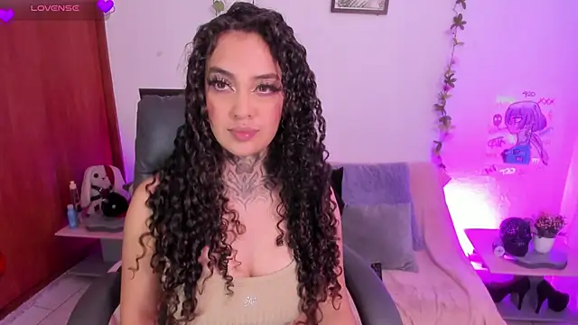 Snapshot of Cata_green chatting on January 14, 7:39 pm Cata green online show from January 14, 7:39 pm