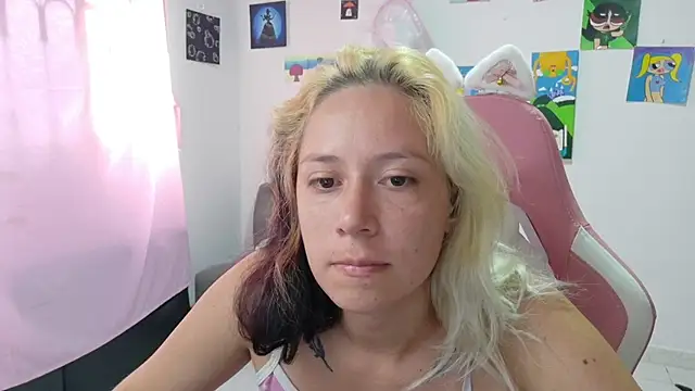 MommyMiaWs online show from March 11, 3:17 pm