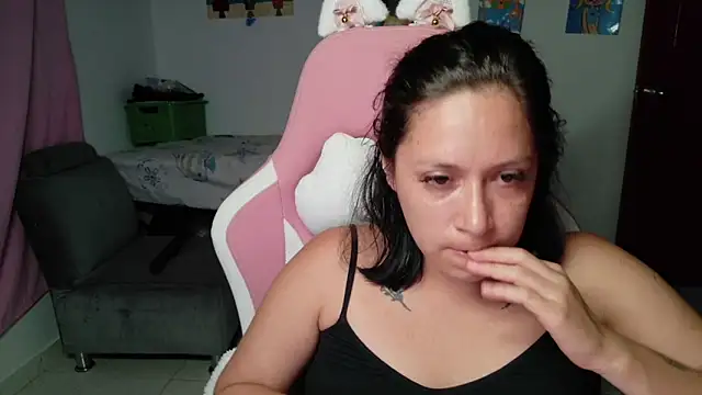 MommyMiaWs online show from July 15, 2:40 am