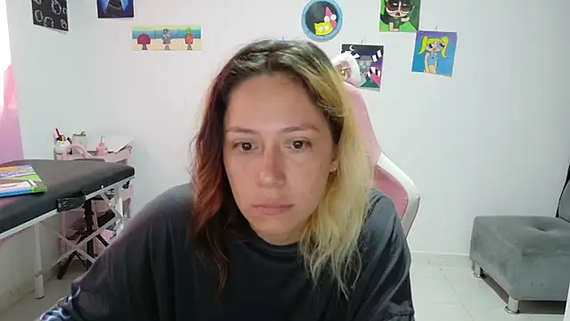 MommyMiaWs online show from December 17, 1:38 pm