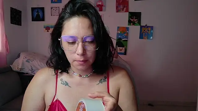 MommyMiaWs online show from June 24, 2:26 pm