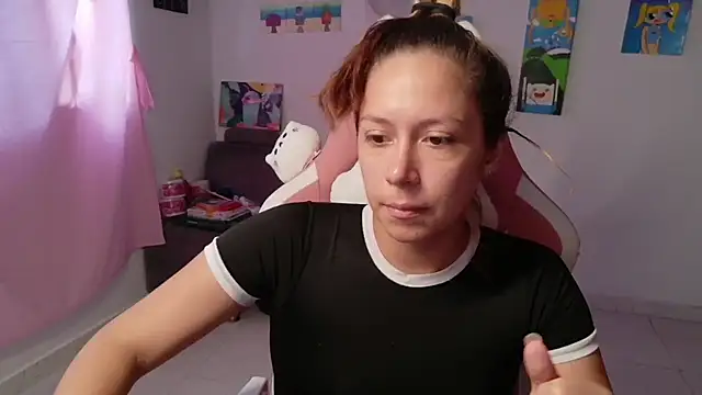 MommyMiaWs online show from February 7, 4:37 pm