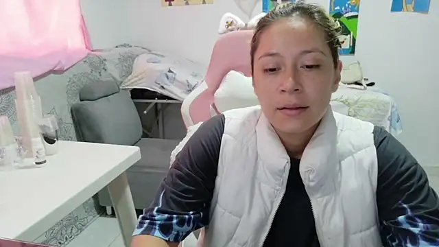 MommyMiaWs online show from May 6, 2:54 pm