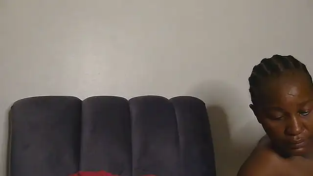 Snapshot of sluttylaura21 chatting on July 2, 12:22 am sluttylaura21 online show from July 2, 12:22 am