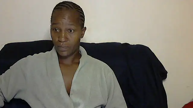 Snapshot of sluttylaura21 chatting on March 22, 3:20 am sluttylaura21 online show from March 22, 3:20 am