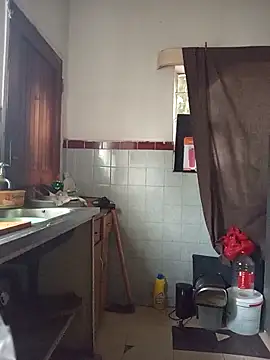 sluttylaura21 online show from March 26, 12:47 pm