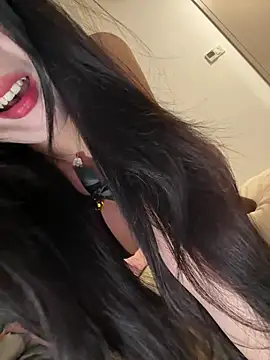 Serena-AU online show from April 21, 3:29 pm